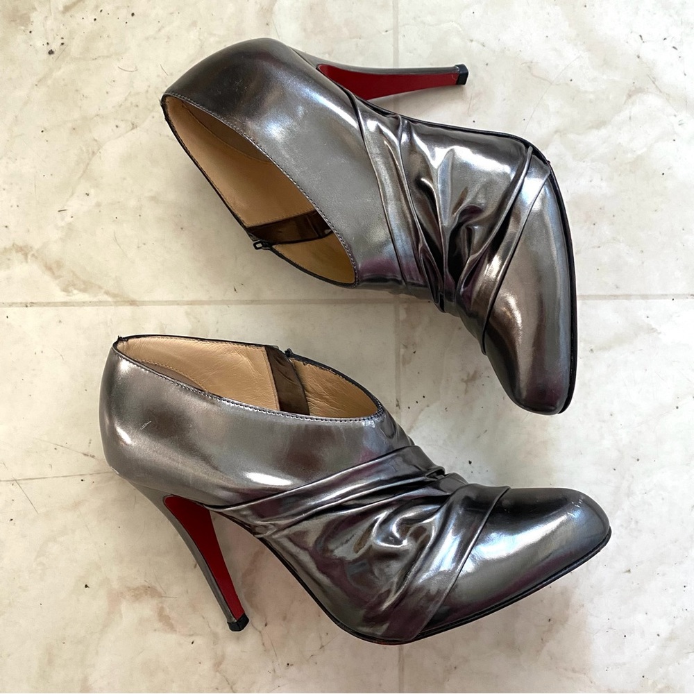Christian Louboutin D'Orsay Metallic Silver Pleated Leather Pumps Booties 7.5